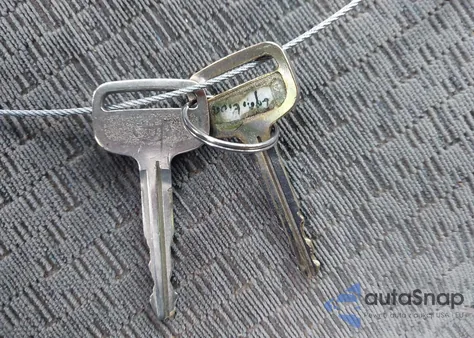 2005 Toyota Tundra Sr5 V8 from USA, damaged, VIN 5TBBT44125S467024